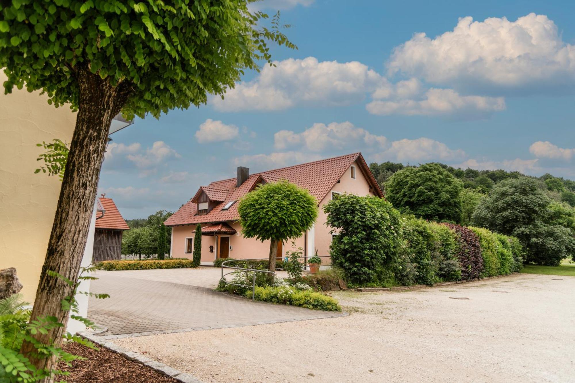 Landpension Birnthaler คาลมุนซ์ ภายนอก รูปภาพ